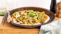 Recipe: Spicy chicken and bacon ranch pizza