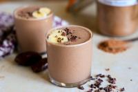Healthy Chocolate Smoothie (Creamy, Vegan, 5 Ingredients)