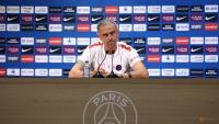 PSG Coach Expresses Concern Over Damaged Parc des Princes Pitch
