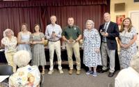 Frankfort Garden Club presents community awards