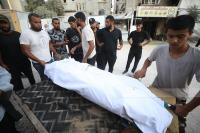 Palestinian killed, two wounded in Israeli attacks in Gaza