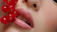 Beauty fans 'can't live without' £30 bundle that leaves lips 'fuller and sculpted'