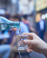 Alcoholic beverage output falls to 27-year low