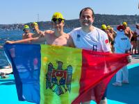 Vasile Tofan swam across the Bosphorus with his 14-year-old son. The Prime Minister admits that the teenager was faster