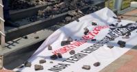 Kosovo opposition dumps coal outside government in protest