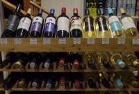 Albertans consider suspending U.S. alcohol and travel plans as trade talks collapse