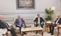 Egyptian Intelligence Chief meets Palestinian Authority delegation to unify national efforts