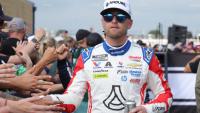 WIlliam Byron's wheel comes off while in top 5 at NASCAR New Hampshire race