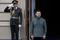 Britain, France pledge stronger military support as Ukraine marks Independence Day