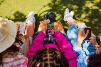New Zealand also considers banning teens from social media