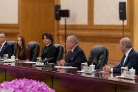 King holds talks with China president