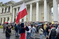 In Warsaw, migrants held a rally — demanding faster document issuance. Some wait for residence permits for two years