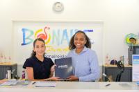 Tourism Corporation Bonaire signs MOU with young Bonairean diver Isabel Arango