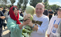 American teacher revisits land where forest grown from $5,000 donation in 1999