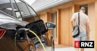 EVs being trialled as giant batteries to power homes for less in Auckland