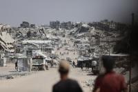 "Palestinian Center for Human Rights" Warns of Israeli Enemy Targeting Displaced Persons' Areas in Gaza