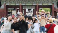 Foreign tourist arrivals to Korea surpass 2 million in July