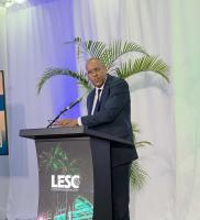 Symmonds warns of economic exposure from volatile oil markets