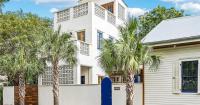 This Bywater home with striking design and a courtyard went Zillow Gone Wild viral