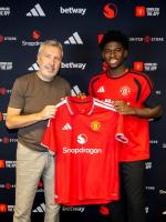 Manchester United officially sign Cameroon star Carlos Baleba