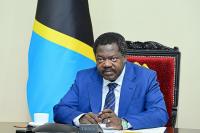 Tanzania’s vice-president resigns and announces the end of political career
