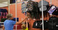 U.S. consumer confidence falls, with gas stuck above $4
