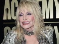 Remembering Dolly Parton: A look back at her Vancouver concerts
