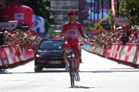 Tadej Pogacar rips up rulebook with stunning 50km solo ride to win Vuelta a Espana stage 4