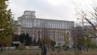 EPP, Renew Europe urge EC to withhold Romania’s €770mn RRF funding over Integrity Law
