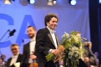 Gustavo Dudamel Bids Farewell to Los Angeles With Venezuela Benefit Ahead of New York Era