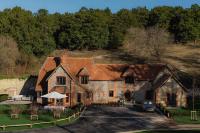 Tom Holland and Zendaya Got Married in This British Country Estate—and It Now Has a Secret ‘Off-Menu’ Cottage