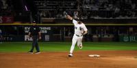 Five for Peters! White Sox LF ties rookie, club marks with HR in 5 straight games