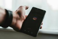 How Pakistani Instagram Users Are Saving Reels and Videos Offline as Social Media Consumption Grows