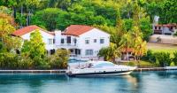 More and more billionaires are moving to Florida, but... what does Miami get in return?