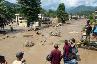 UAE leaders offer condolences to Nepal flood victims