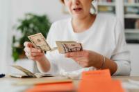 Best Summer Tips to Improve Your Personal Finances in 2026