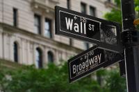 As U.S. public finances crumble, private sector thrives