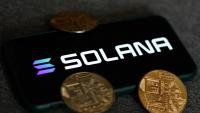 Solana Outpaces Bitcoin In Crypto Surge To 6-Month High — Analysts Say Jackson Hole Could Decide BTC’s $80K Breakout