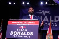 Florida Governor’s Race Shifts From ‘Solid Republican’ by Top Forecaster