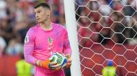 Croatian goalkeeper Livakovic leaves Fenerbahce to join Barcelona