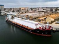 Hybrid battery-powered bulk carrier begins operation in Australia