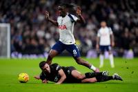 Rangers deal in limbo, Celtic linked with 29y/o midfielder, 'embarrassing' bids - Scottish transfer news