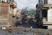 Nepal floods: rescue efforts hampered as tourists and workers remain missing
