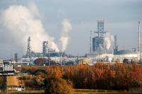 Using oil to retaliate against the U.S. would be exceedingly stupid