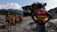 Nepal-Tibet flood deaths pass 500, thousands still missing