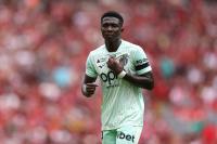 Liverpool and Chelsea locked in late transfer window tug-of-war for €40m midfielder