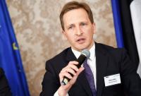 Senior Latvian central bank official to resign