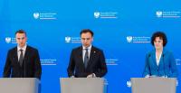 Polish government sets out draft 2027 budget with deficit remaining at 7.1% of GDP