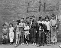 Photographer Carlos Flores’ ‘Chicagorican’ Exhibit Documents Puerto Rican Diaspora Life