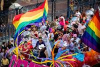 Human Rights Watch condemns Ecuador’s adoption law for discriminating against LGBT parents and transgender children